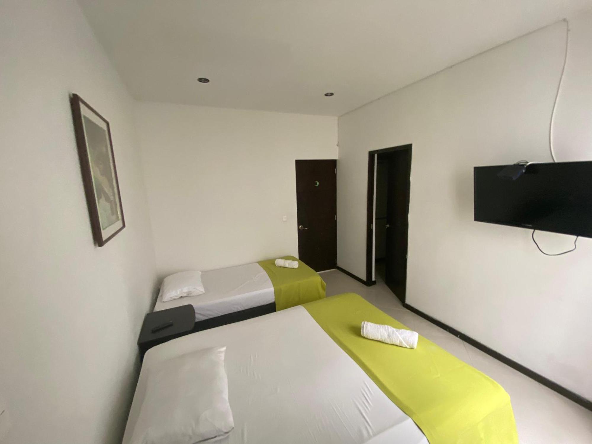 Apartaestudios Laureles Medellín Exterior foto