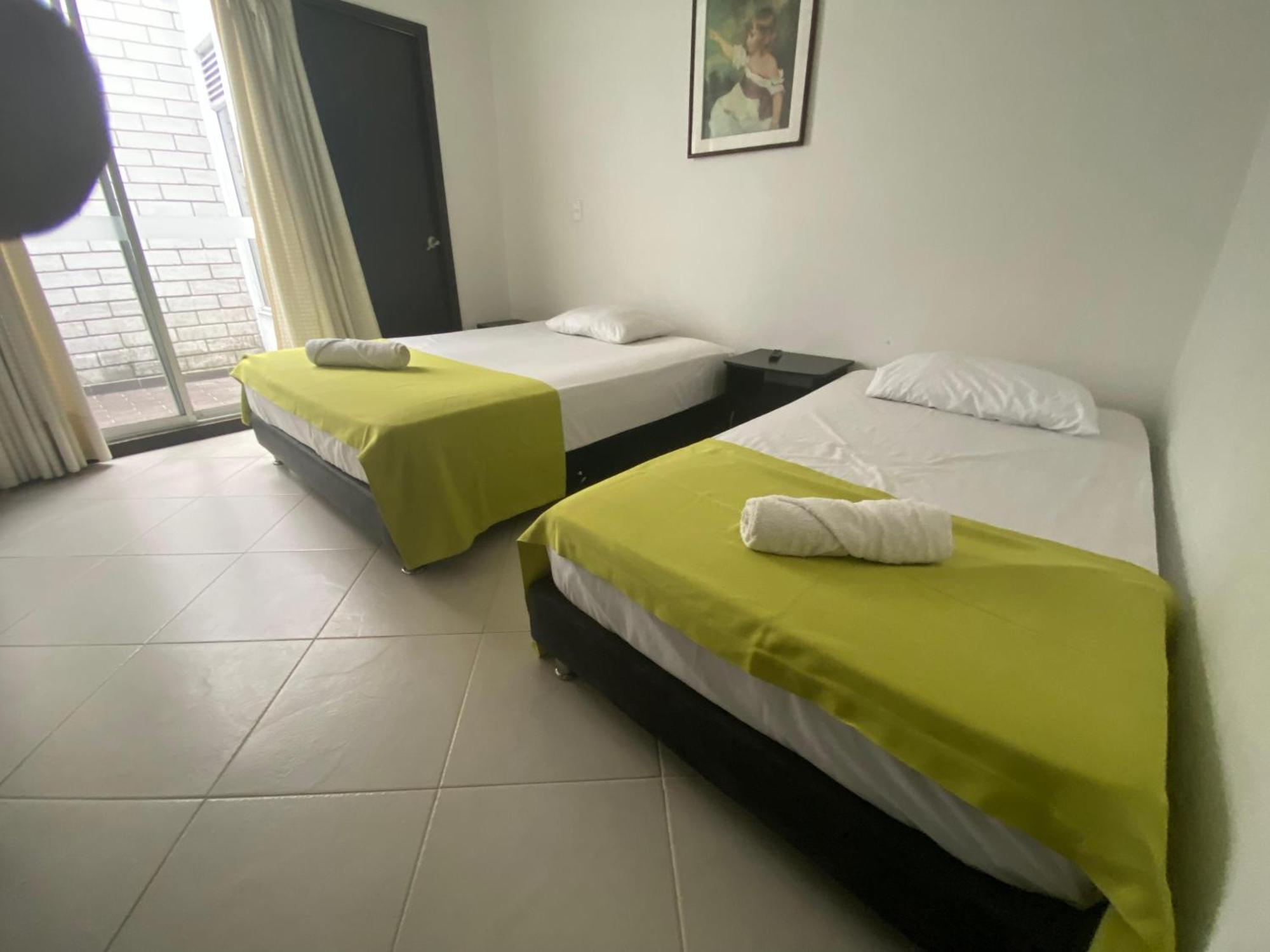 Apartaestudios Laureles Medellín Exterior foto
