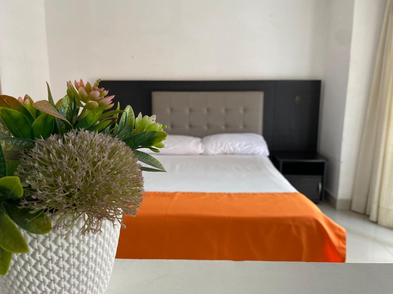 Apartaestudios Laureles Medellín Exterior foto